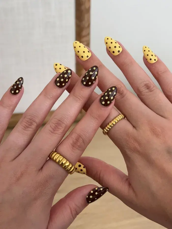 nails inspo polka dot, pink polka dot nails french tips, polka dot nail art, white, with flower