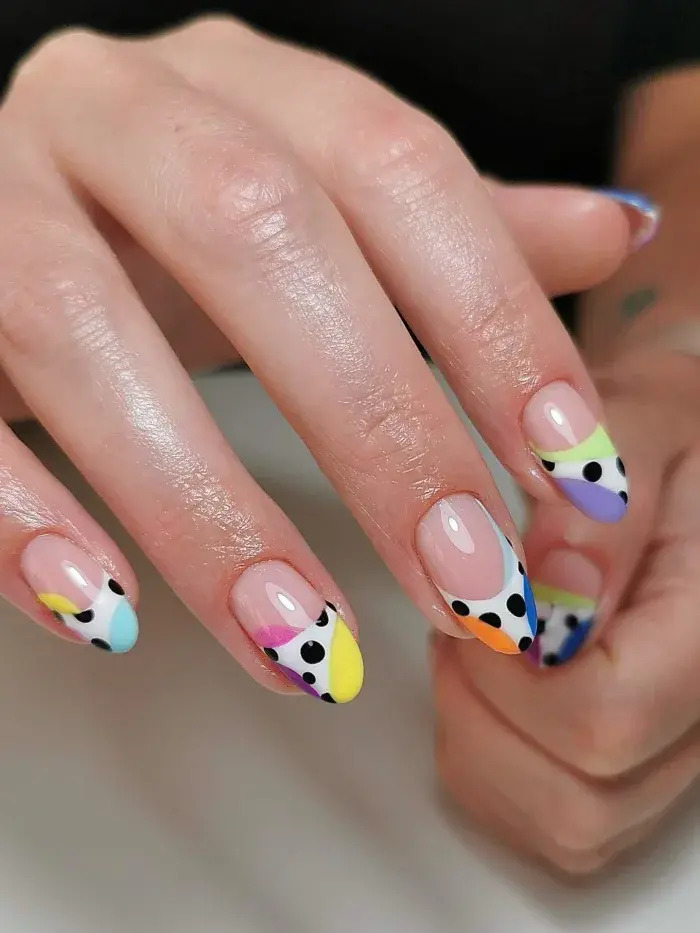 brown pink polka dot nails, yellow and white polka dot nails, cat eye galaxy nails, black and white, green