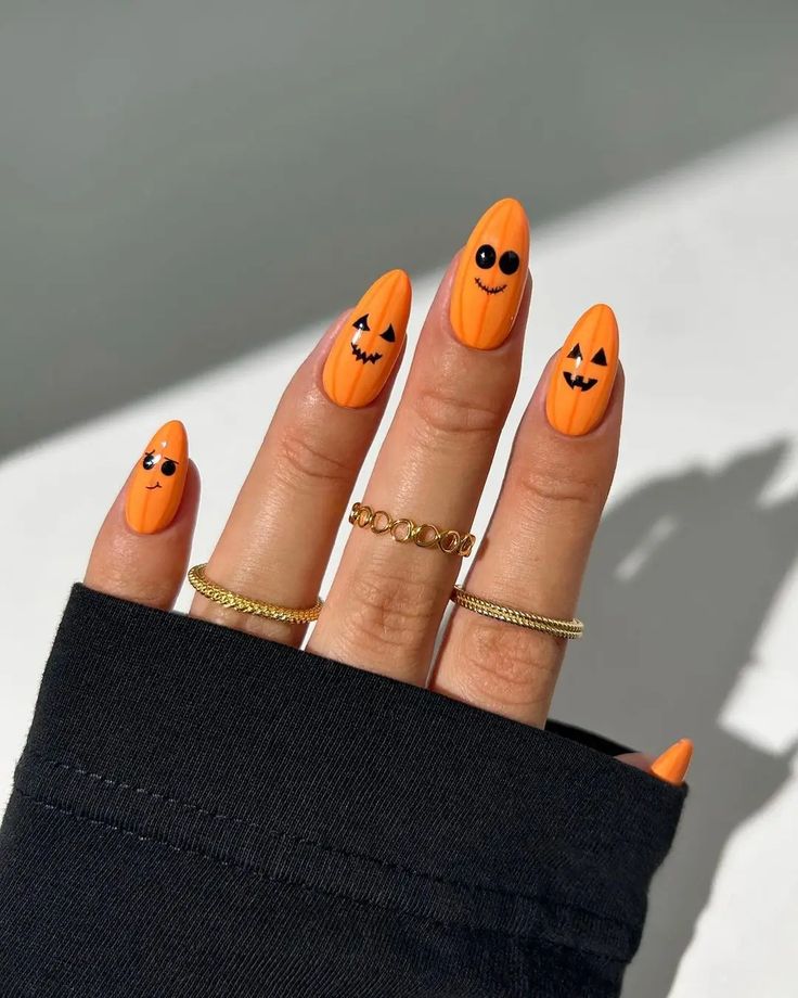 November nails, cat eye red nails design, french tip