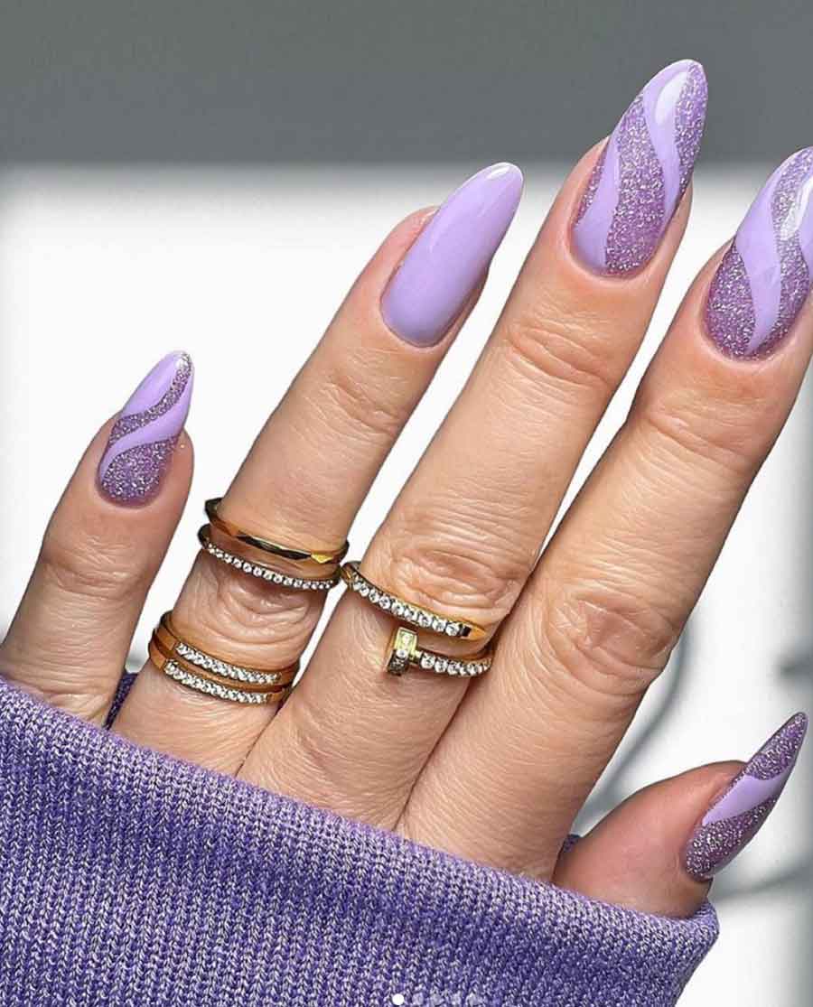 black and purple nails, dark purple chrome nails, dark violet nails, lavender nails french tip, fall, glittery