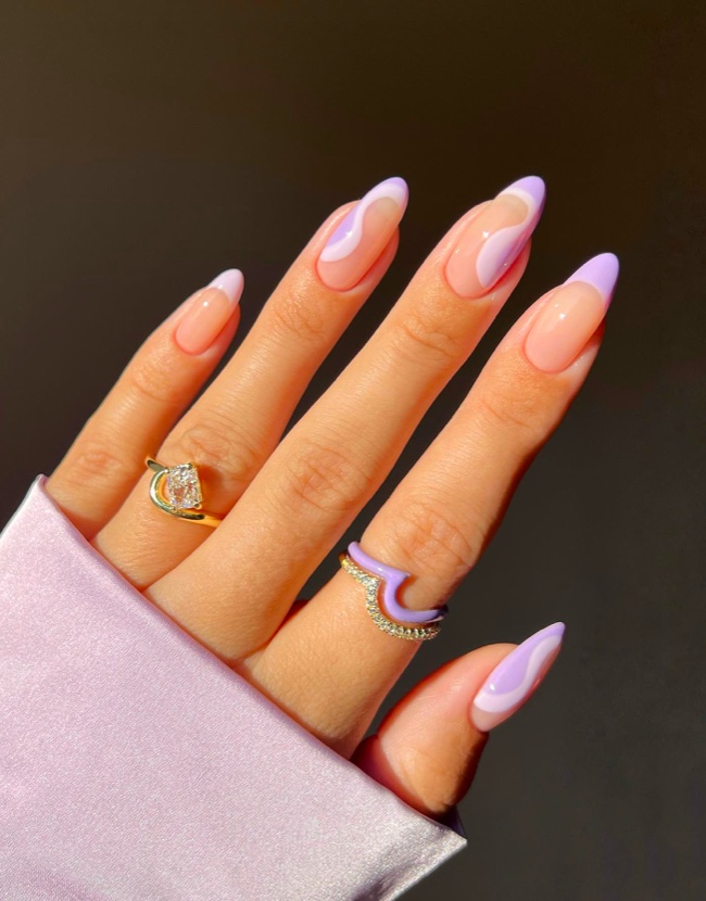purple glitter nails, light purple chrome nails, lavender nails ideas, fun halloween nails, midnight, fun