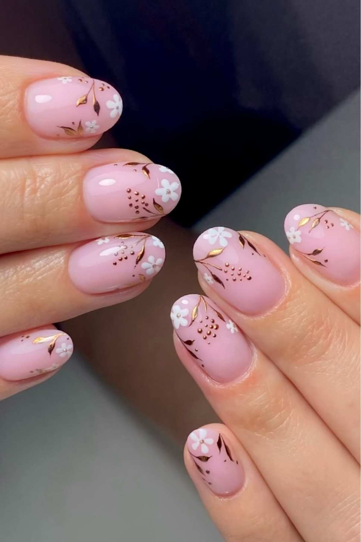 short nails fall 2026, neutral fall nails, fall nail designs almond shape, acrylic for chic style
