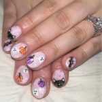 short halloween nails inspiration look 1