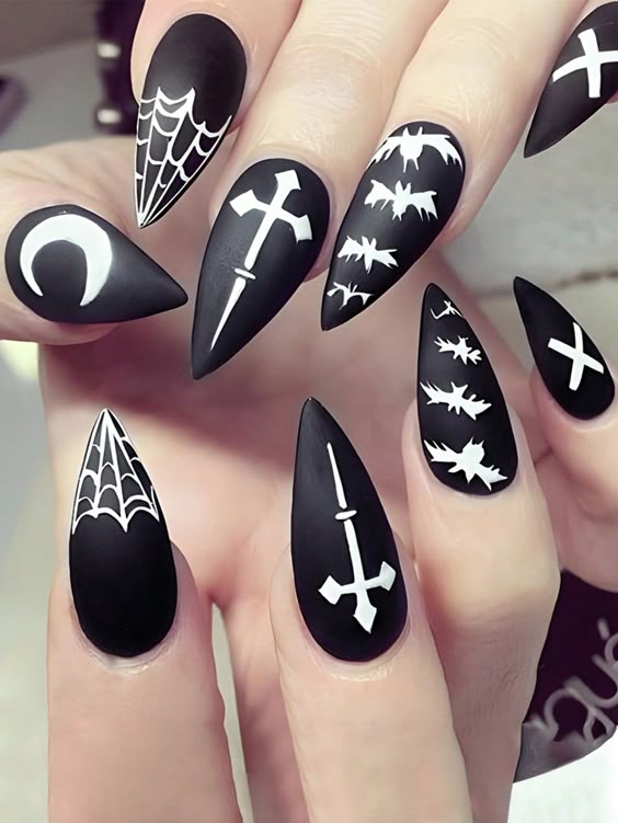 Short square halloween nails with halloween nail inspo almond and cute details
