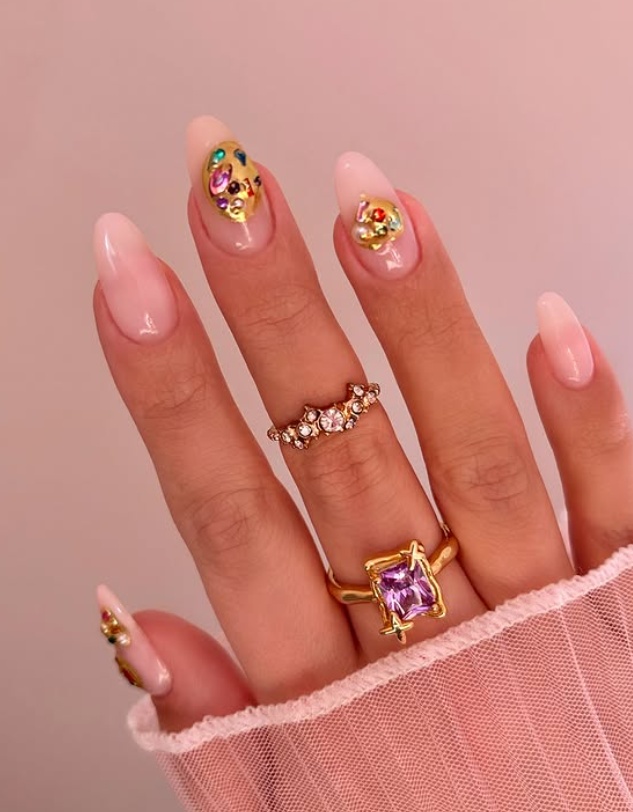 Short junk nail designs with cool short nail designs, ideal for fun nails and classy fall nails short, featuring a grunge style for black women.
