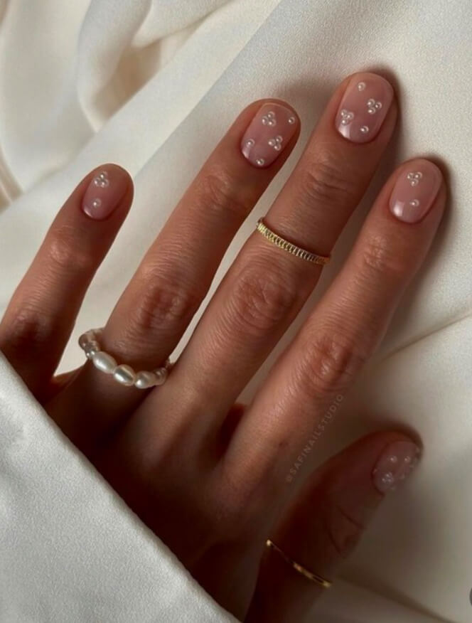 Short square acrylic nails with short fall nails 2026, nail inspo square, oval nails ideas, blue and yellow.