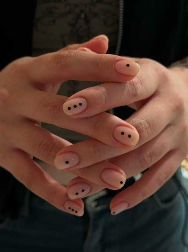Short french tip acrylic nails, autumn nails with cute short nails, milky pink nails in ballerina dark style.