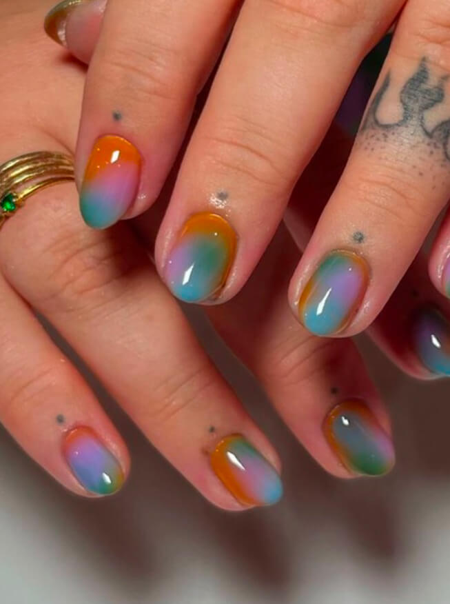 Short blue nails with manicure ideas for short nails, square french tip acrylic nails in round summer acrylic style.
