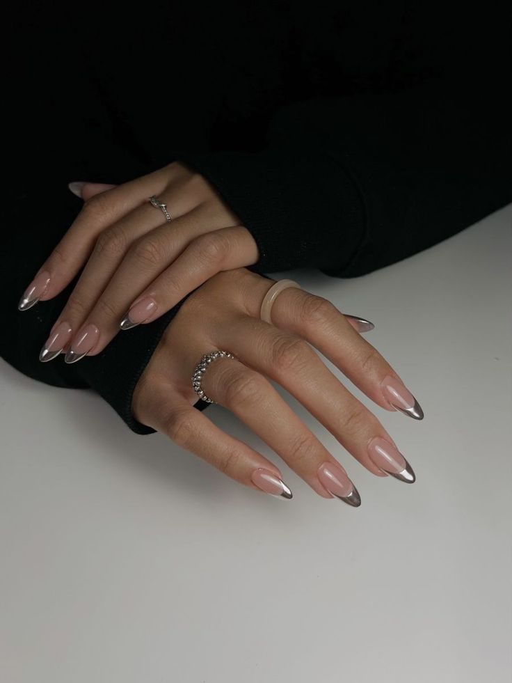 Halloween nails short with short purple nails, short nails inspiration in almond acrylic korean style.
