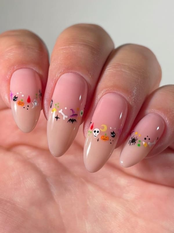 Autumn nails with cute halloween nail ideas