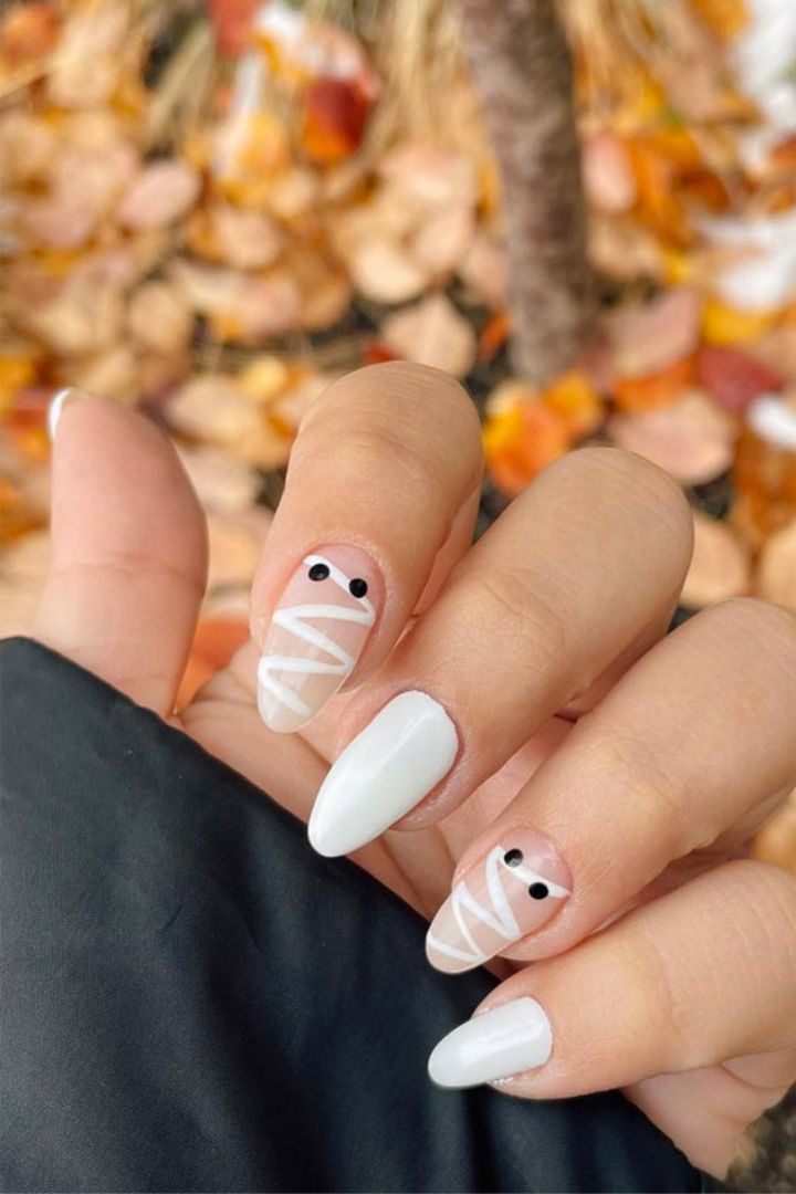 Halloween nail ideas simple with mummy design