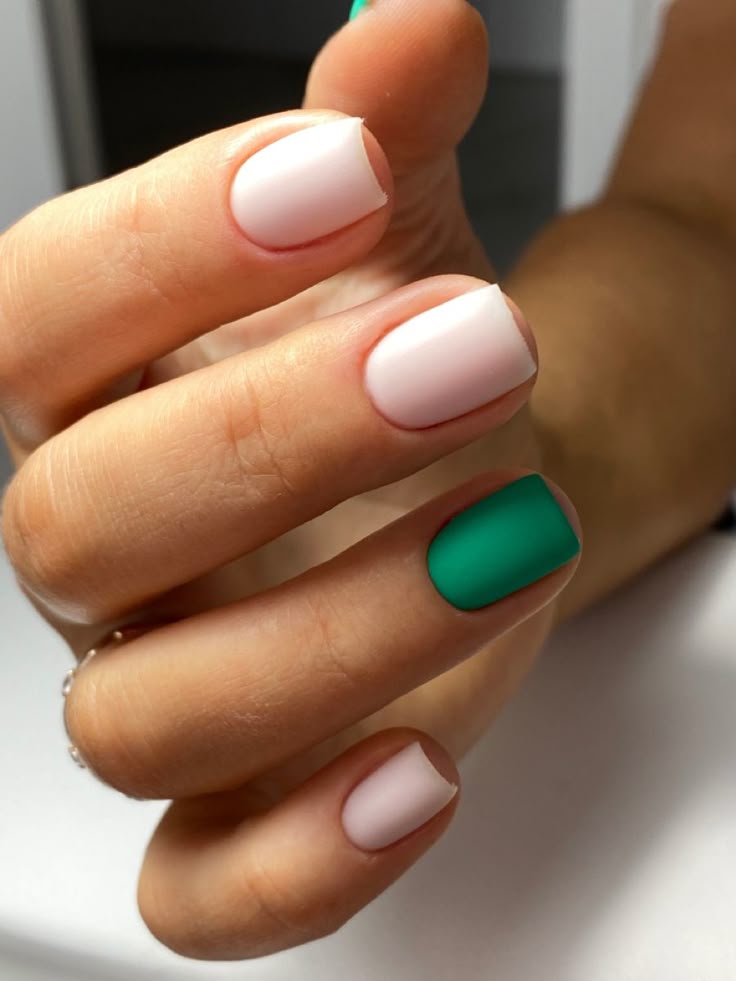 Simple short nails for new years, fun summer nails with square nail designs for march and kids.
