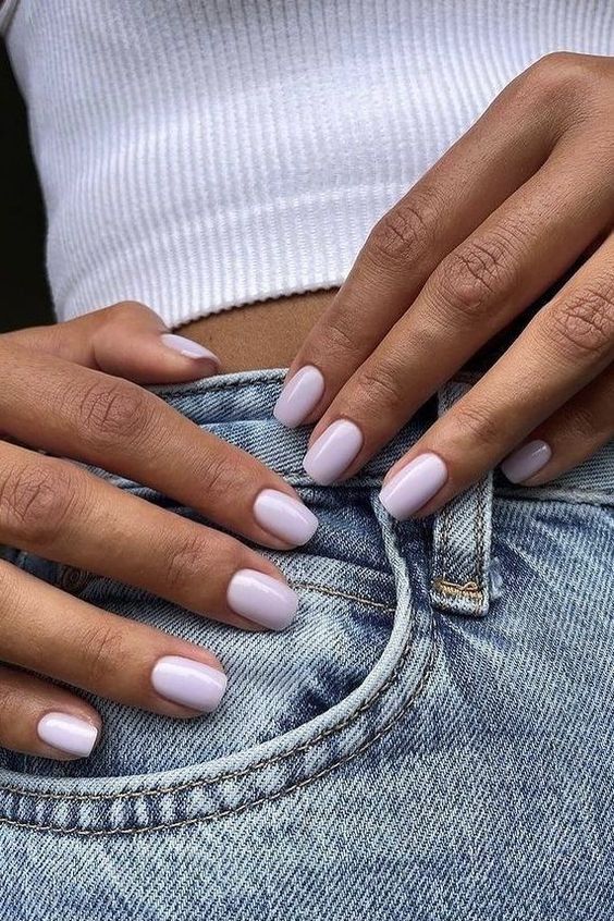 Simple almond nails with classy winter nails, trending summer nails, very short nails for holiday in november.
