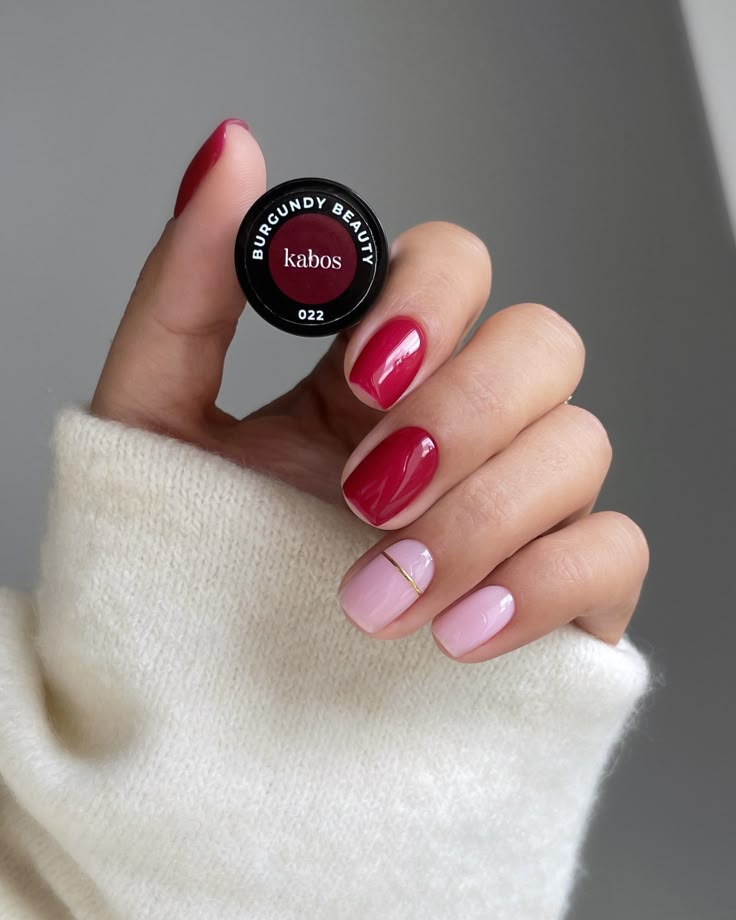 Simple almond nails designs for beachy nails, easy christmas nails, trending spring nails for wedding aura.