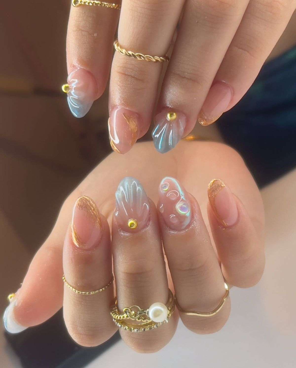 Simple holiday nails with french tips, simple trendy nails in pastel nails, baddie short almond.