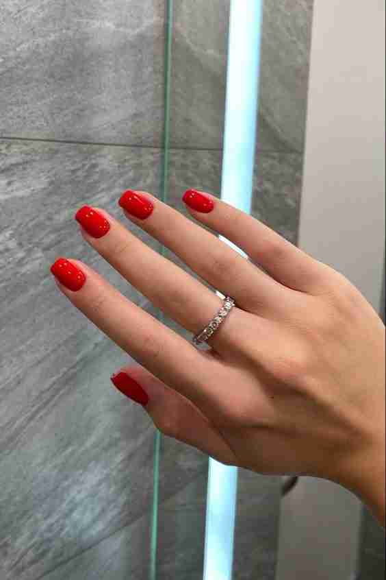 Short square french tip nails, green square nails, cute square nails, red french tip nails, halloween, hibiscus flower