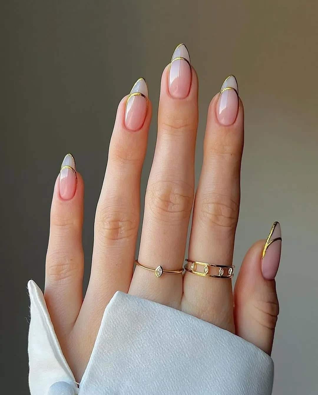 Winter wedding nails with wedding guest nails and wedding nails for bride elegant, complemented with nails with mehendi and boho elegance.