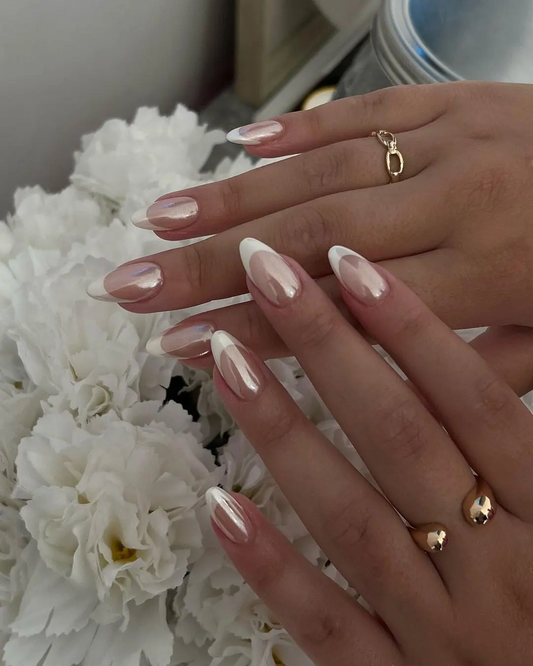 Fall wedding nails for bride with almond shape, featuring nails for wedding. Elegant wedding nails with mehndi accents.