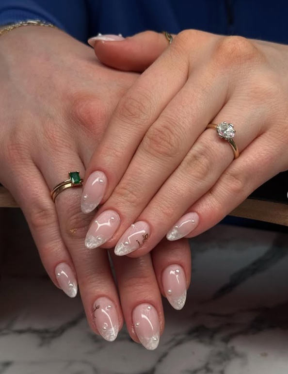 Pearl wedding nails with fall wedding nails for guest, featuring minimalist wedding nails in black for indian style.