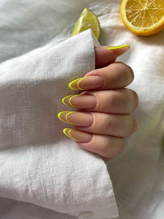 Pastel yellow nails, green and yellow nails, yellow duck nails, nails 2026 trends, orange chrome nails, yellow french tip almond, and white, summer 2026.