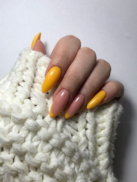 Pale yellow nails, yellow gel nails, pastel yellow and pink nails, yellow nails ideas, cute nails, chrome, gel, light pink and.