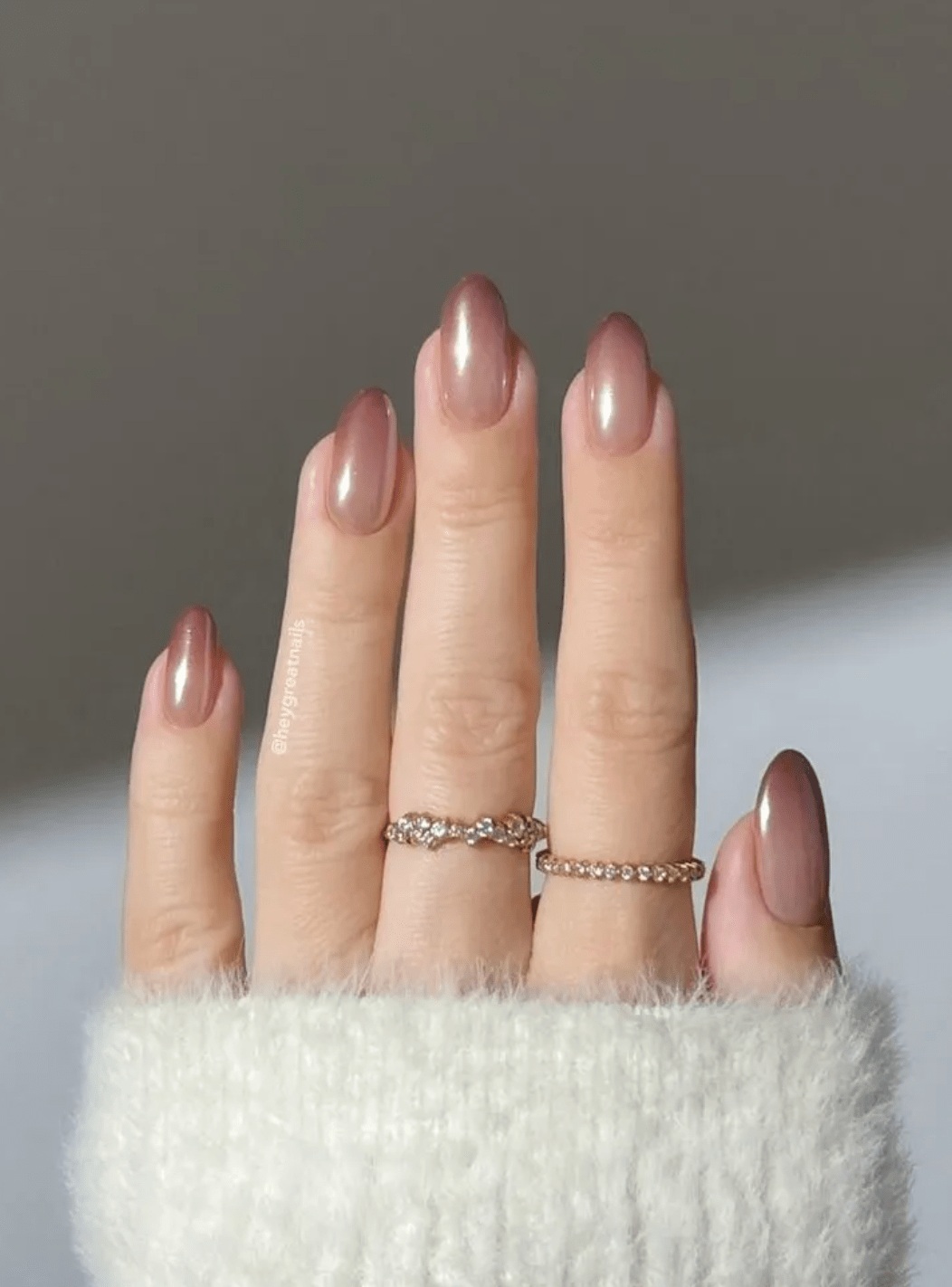Pearl nude nails with a glossy finish