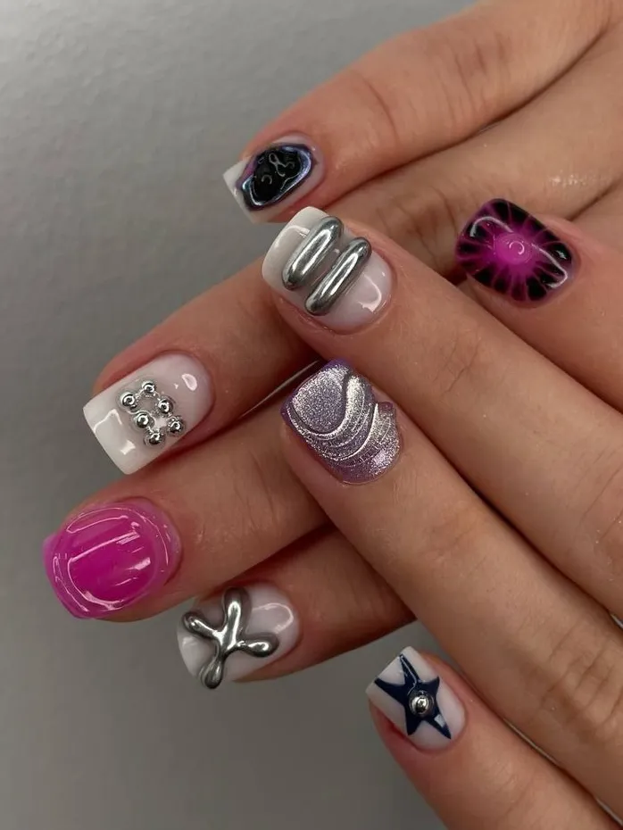 Y2K Nails inspiration look 1