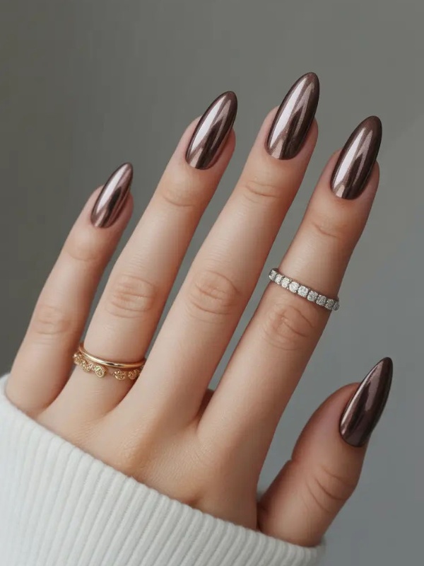 Chrome mauve nails in almond shape, trendy fall nails