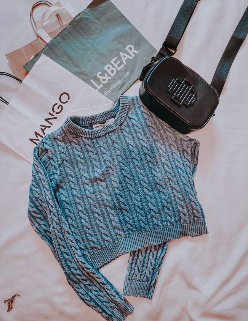 Cable knit sweater with crossbody bag