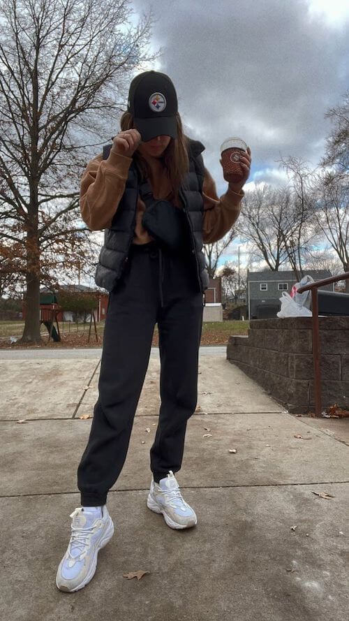Puffer vest and joggers, active casual