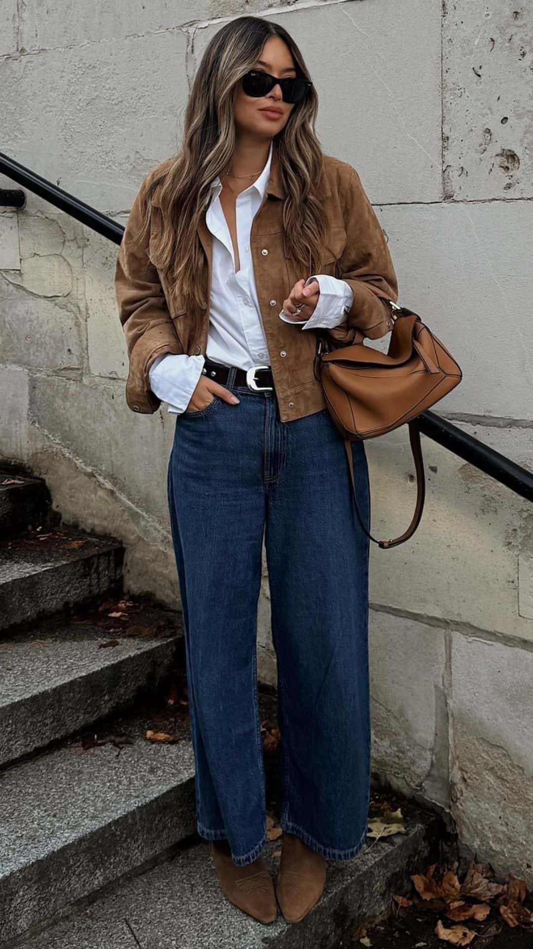Suede jacket with white shirt and wide jeans