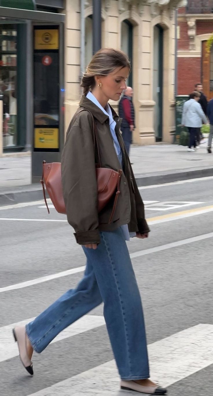 Oversized jacket with wide-leg jeans