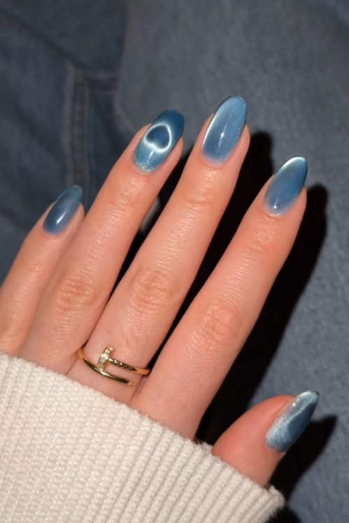 Blue iridescent cat-eye nails, Pinterest nail trend