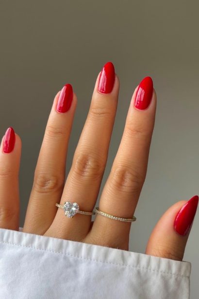 Dark Red Nails inspiration look 1