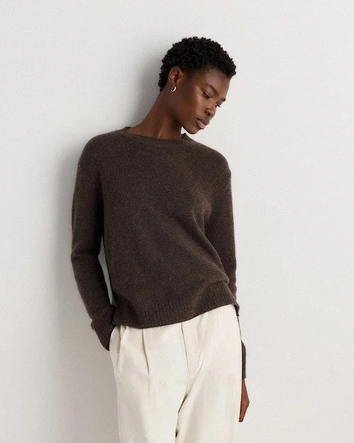 Brown knit sweater with relaxed fit