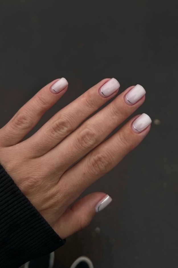 Pearl-outlined square nails with a subtle shimmer, ideal for understated elegance and chic styles.