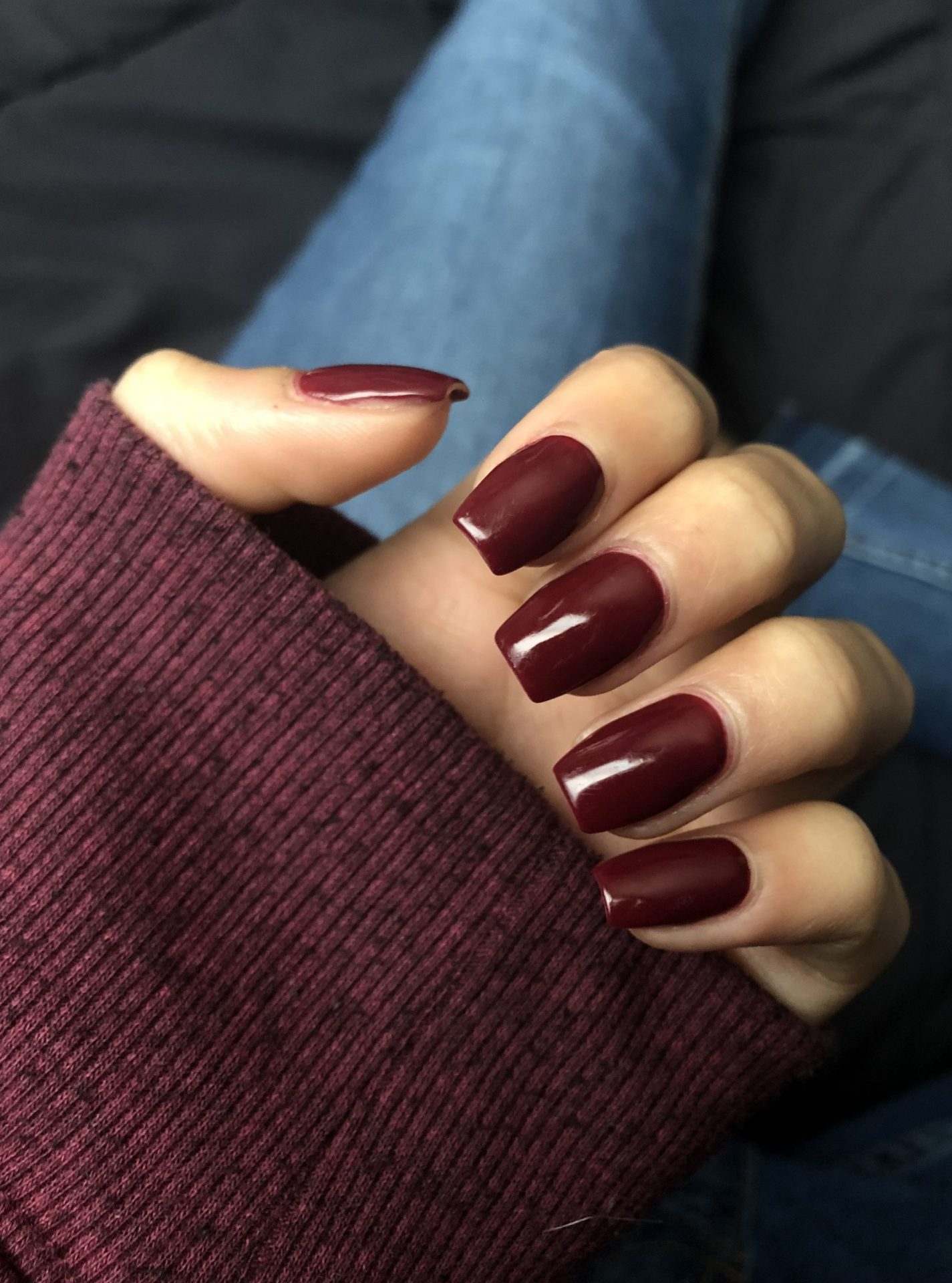 Glossy burgundy square nails, ideal for classic and bold styles.