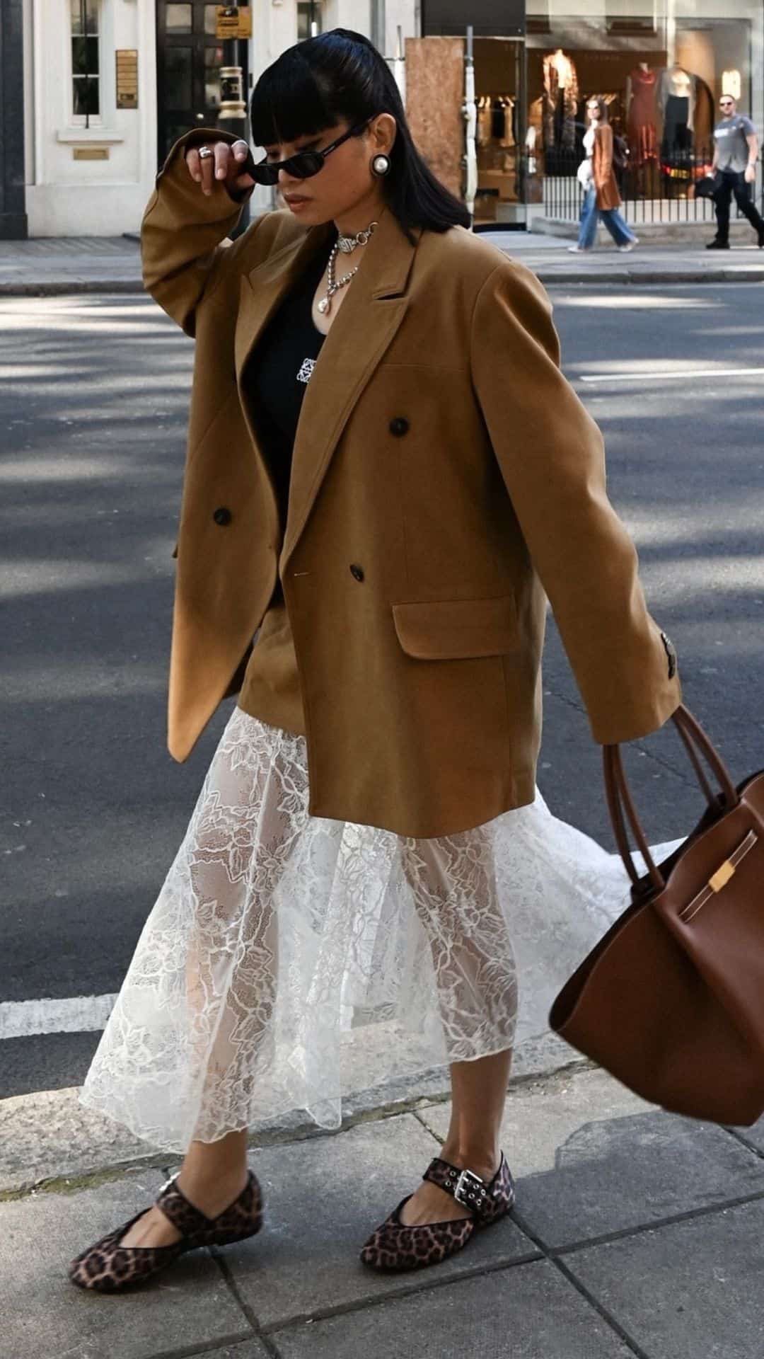 Layered lace skirt with oversized brown blazer