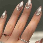 Gold Nails inspiration look 1