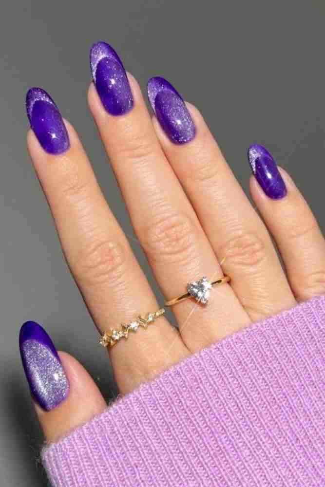 Oval nails with violet and silver shimmer
