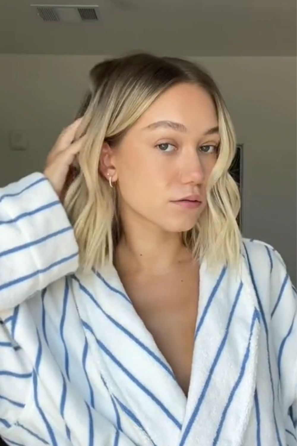 Blonde lob with beachy waves