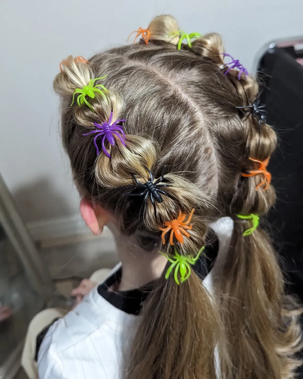 Halloween spider braid with colorful clips