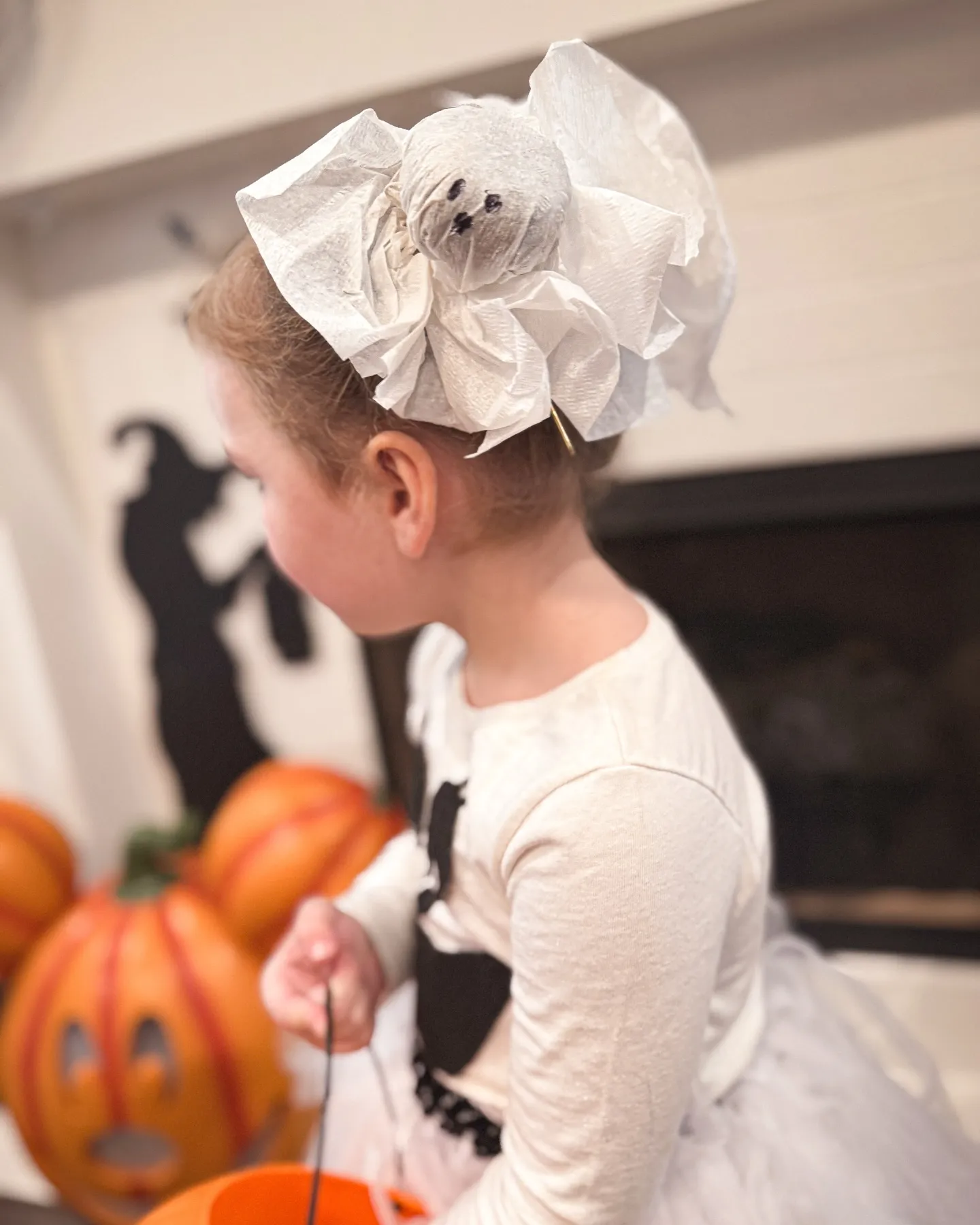 Adorable ghost bow hairstyle for toddlers