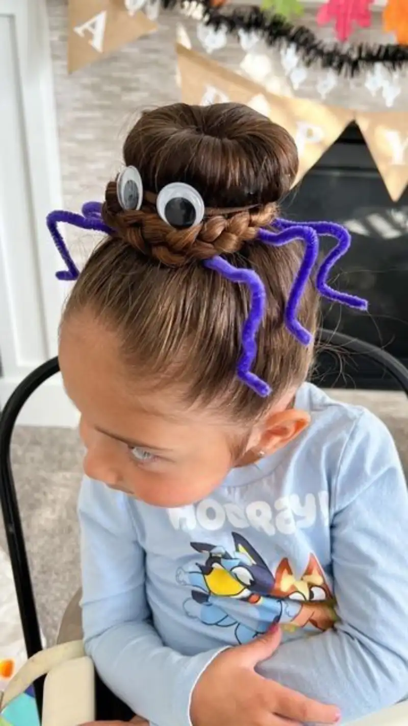 Spider bun with googly eyes for kids
