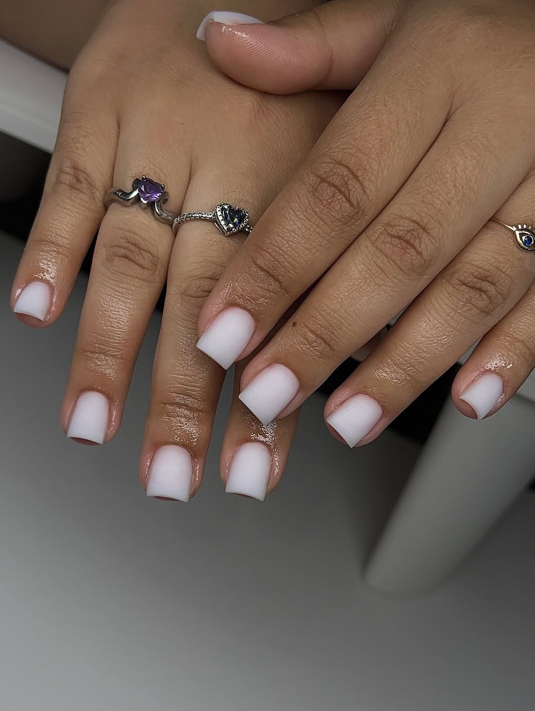 Milky short square nails, glossy, versatile everyday wear