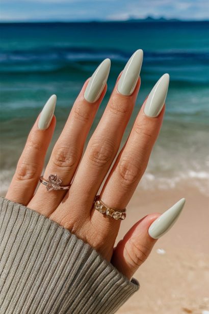 Minimalist Nails inspiration look 1