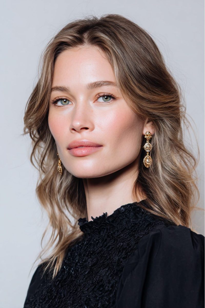 Chic mid-length waves with soft balayage highlights