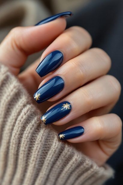 Navy Blue Nails inspiration look 1
