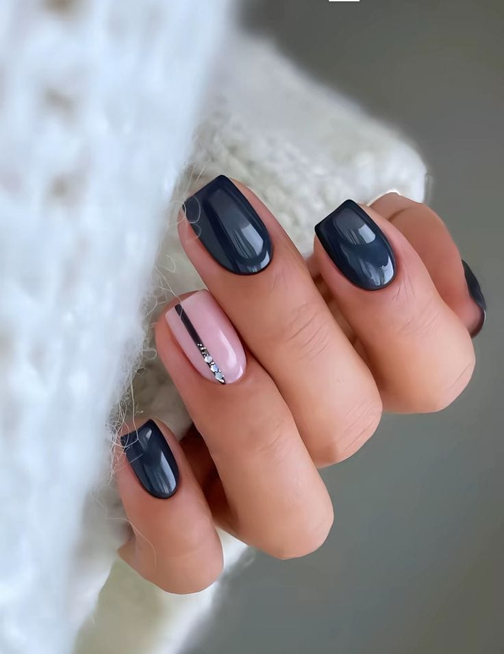 Square navy nails with pink accent, classic and modern mix.
