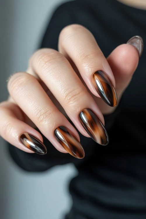 Neutral Nails inspiration look 1